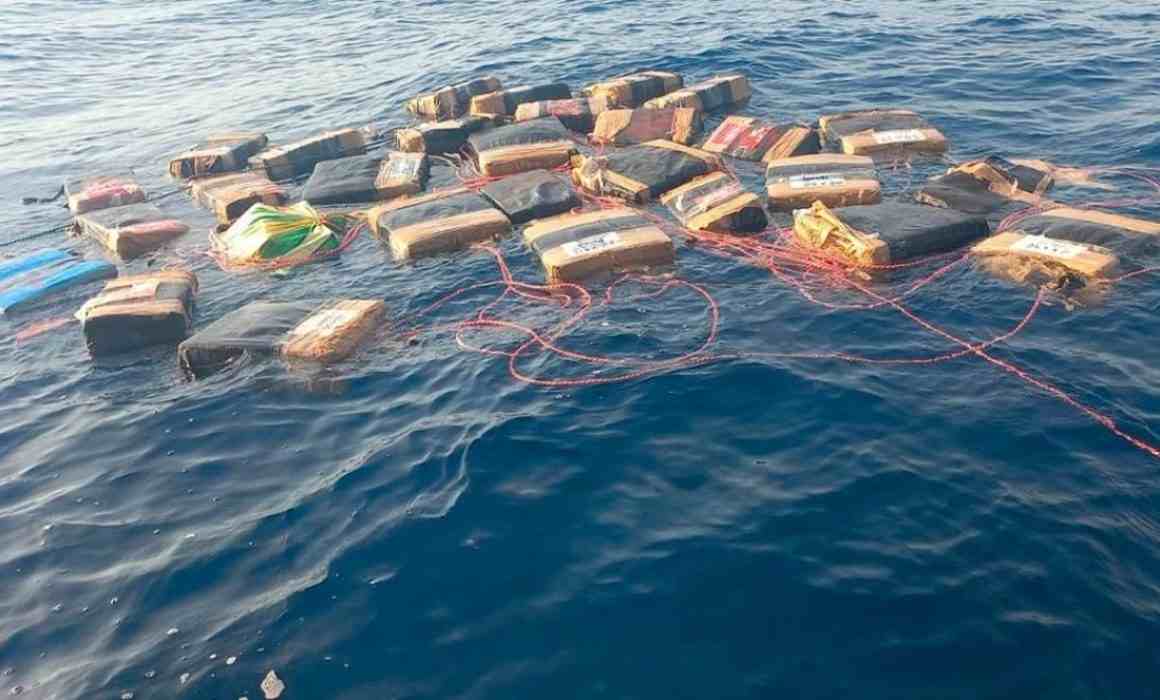 Aseguran más de 2 toneladas de cocaína en el Golfo de Tehuantepec