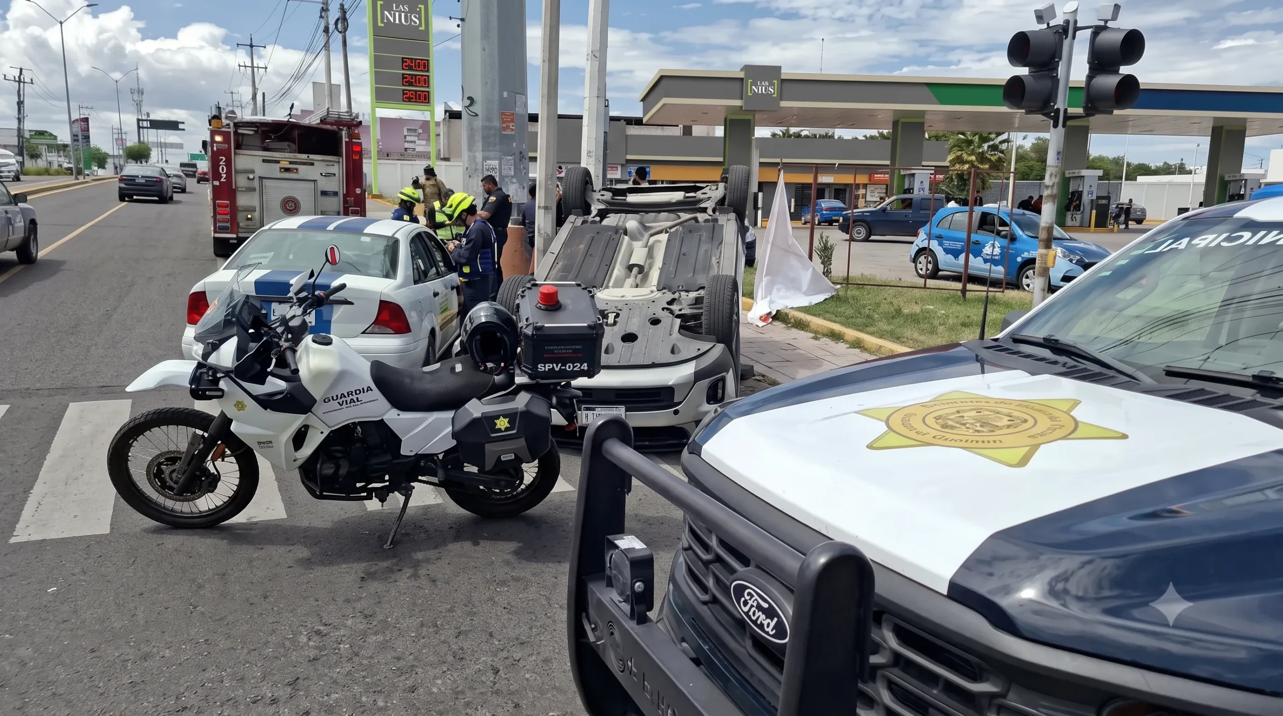 Volcadura en Sombrerete deja cinco con puro susto
