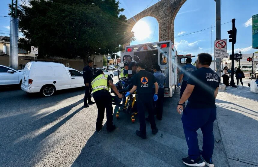 Not today, San Pedro: paramédicos salvan a señor de paro cardiaco