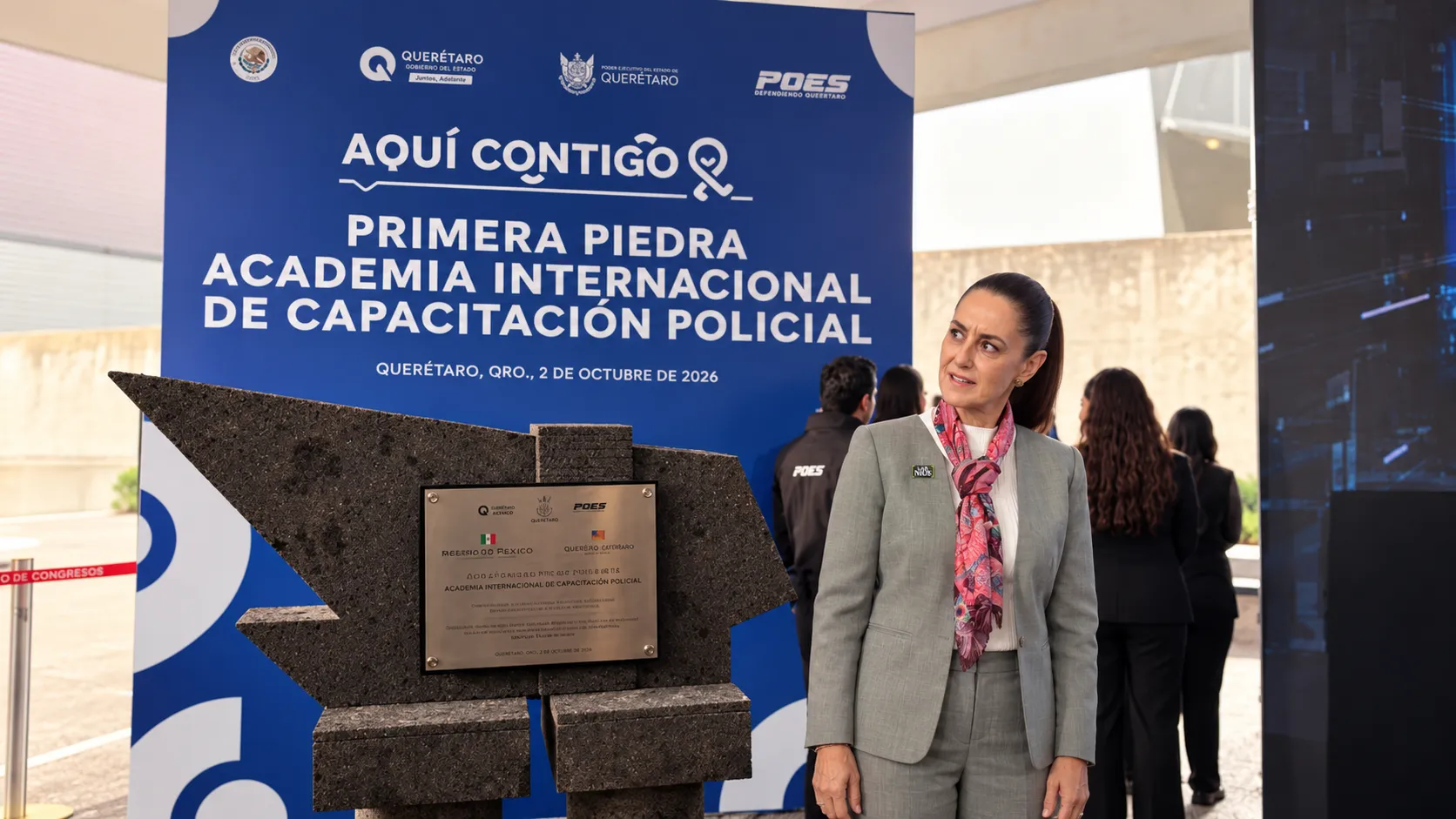 La Presi acusa a Kuri de brincarse las trancas con embajador gringo